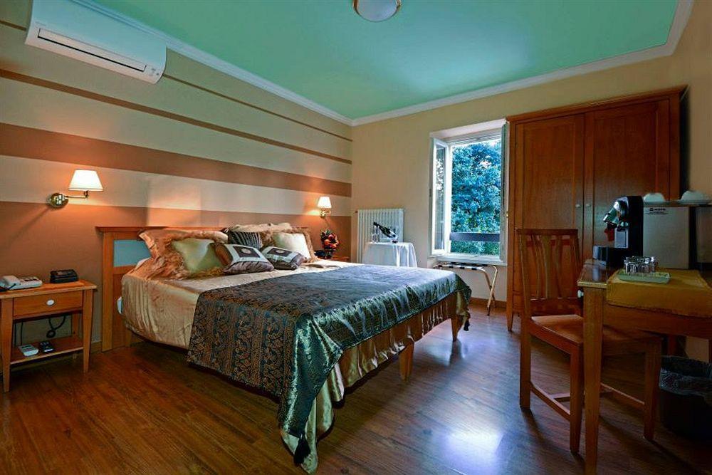 Hotel Ristorante La Grotta Castiglione Delle Stiviere Ngoại thất bức ảnh