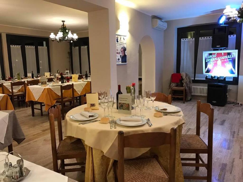 Hotel Ristorante La Grotta Castiglione Delle Stiviere Ngoại thất bức ảnh