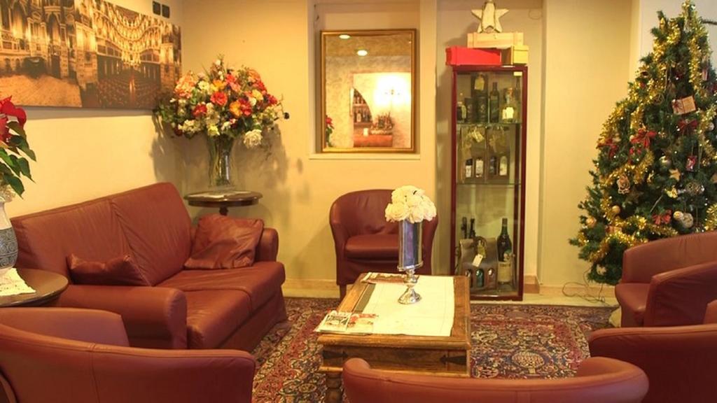 Hotel Ristorante La Grotta Castiglione Delle Stiviere Ngoại thất bức ảnh